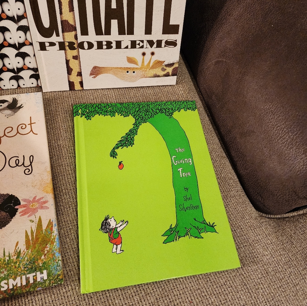 Children's Book Bundle - Picture 7 of 15